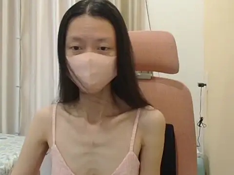 Lil-Cherries online show from 04/08/26, 06:15