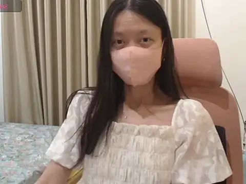 Lil-Cherries online show from 11/13/25, 04:00