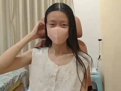 Lil-Cherries online show from 01/12/26, 09:27