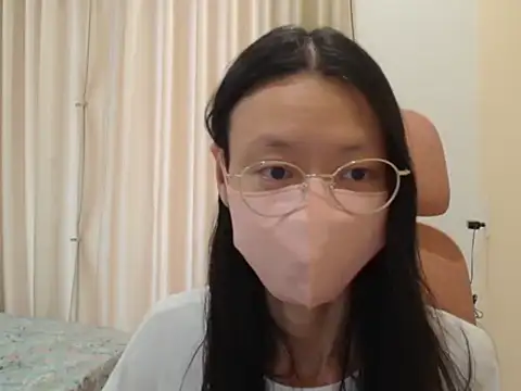 Lil-Cherries online show from 01/14/26, 05:11