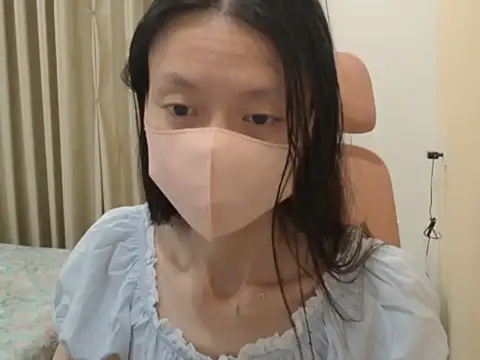 Snapshot of Lil-Cherries chatting on 02/25/26, 01:11 Lil-Cherries online show from 02/25/26, 01:11