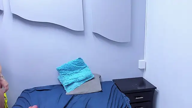 MiaCelestt online show from 04/21/26, 01:42