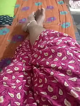 Snapshot of Rathi_telugu_couple chatting on 07/06/26, 04:19 Rathi telugu couple online show from 07/06/26, 04:19