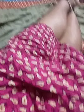 Snapshot of Rathi_telugu_couple chatting on 07/14/26, 02:00 Rathi telugu couple online show from 07/14/26, 02:00