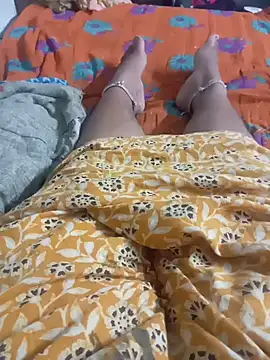 Snapshot of Rathi_telugu_couple chatting on 07/13/26, 02:11 Rathi telugu couple online show from 07/13/26, 02:11