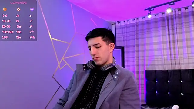 Un Sluttyy online show from 12/03/25, 11:31