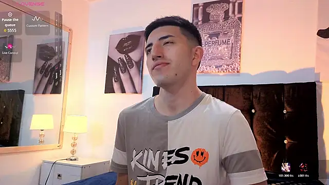 Un Sluttyy online show from 02/20/26, 11:23