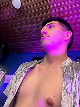 Snapshot of Un_Sluttyy chatting on 11/08/25, 12:25 Un Sluttyy online show from 11/08/25, 12:25