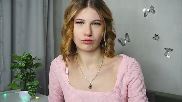 YvonneBou online show from 12/21/25, 07:59