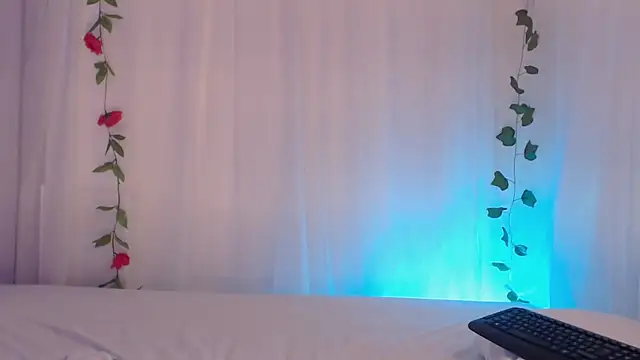 Belladonna lips online show from 06/11/26, 03:36