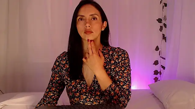 Belladonna lips online show from 07/11/26, 12:33