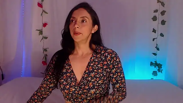 Belladonna lips online show from 06/04/26, 12:59
