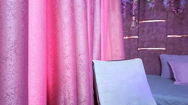 AuroraLanee  online show from 11/14/25, 06:22