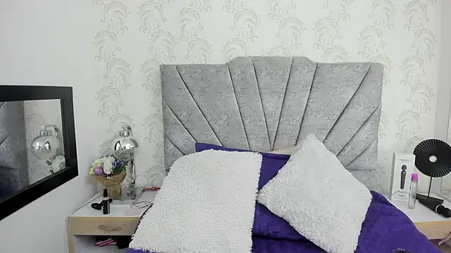 CelesteJones1 online show from 11/14/25, 11:03