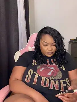 Fxncymuse online show from 04/25/26, 03:20