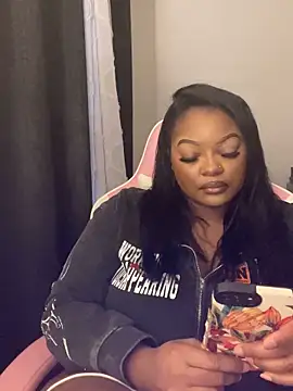 Fxncymuse online show from 04/23/26, 12:11