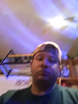 themorenofit08 online show from 04/19/26, 03:51