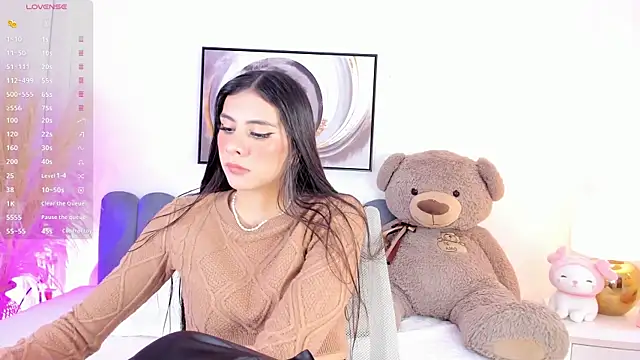 nia20  online show from 11/21/25, 06:29