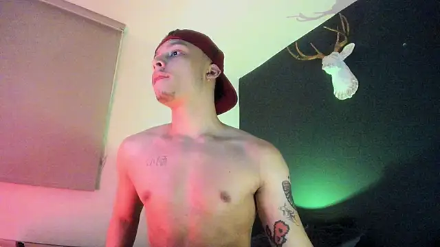 Snapshot of Zeus_Jeff chatting on 02/16/26, 02:54 Zeus Jeff online show from 02/16/26, 02:54