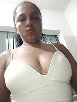  Lizeth  online show from 03/28/26, 04:57