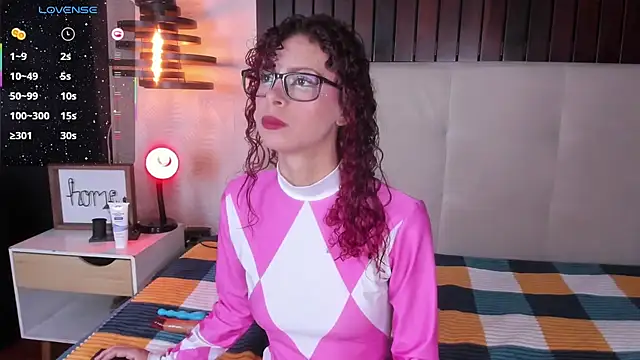 AliceMadnes online show from 12/18/25, 02:05