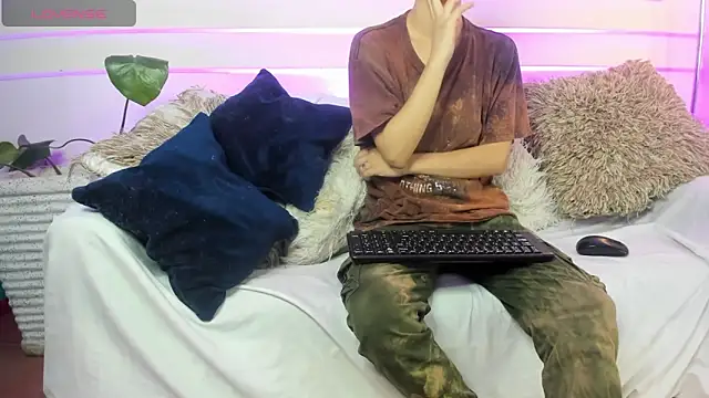 AliceMadnes online show from 04/09/26, 03:29