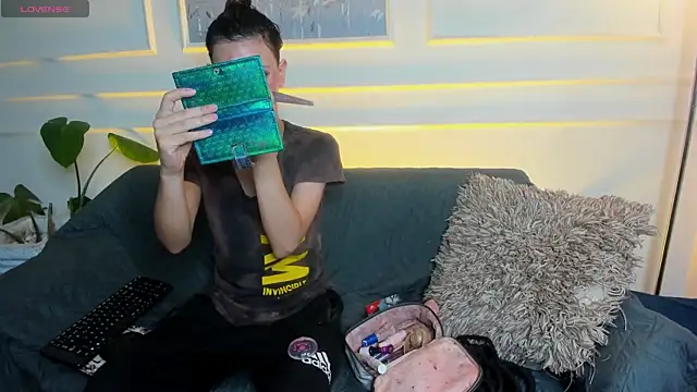 AliceMadnes online show from 03/13/26, 12:43