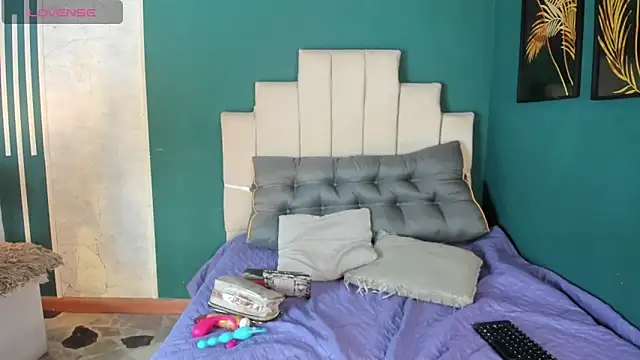 AliceMadnes online show from 01/07/26, 01:21