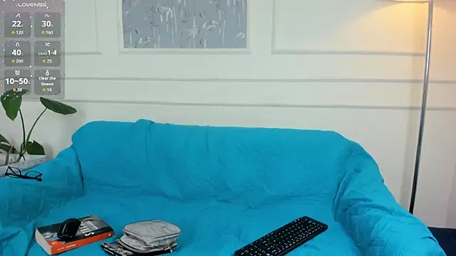 AliceMadnes online show from 03/08/26, 02:20