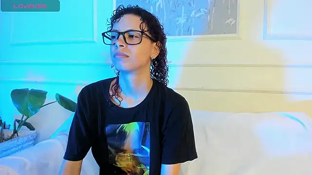 AliceMadnes online show from 03/29/26, 02:30