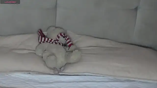 Aliis Love online show from 12/14/25, 08:31