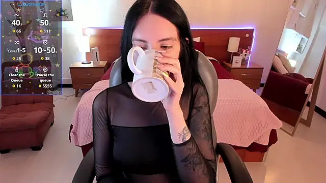 Neo sarah  online show from 04/24/26, 03:30