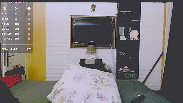  bade tasci  online show from 12/02/25, 10:55