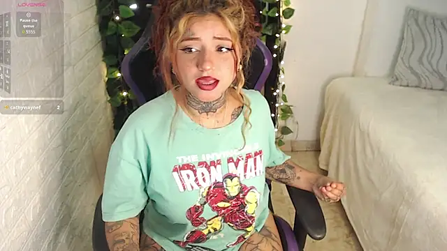 catherine monroe online show from 11/17/25, 09:41