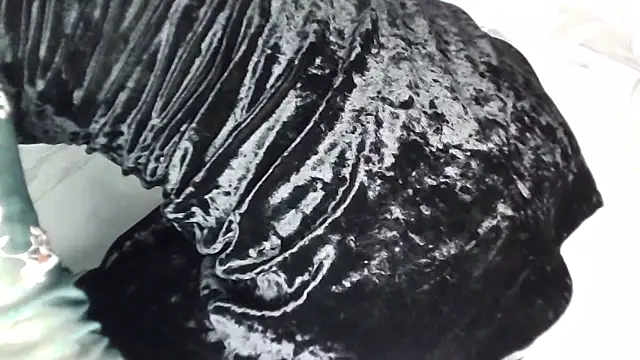 hotwoman25 online show from 03/12/26, 10:58