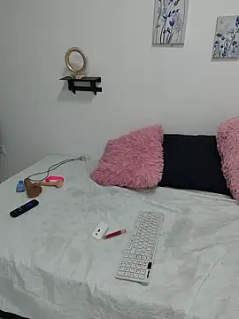 Lailahadi online show from 11/27/25, 01:55