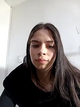 Snapshot of emilygrooe chatting on 02/06/26, 04:36 emilygrooe online show from 02/06/26, 04:36