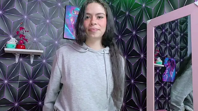 emilygrooe online show from 11/21/25, 09:36