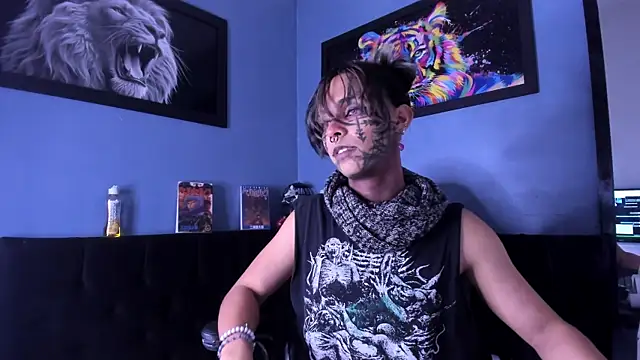 luxiel  online show from 12/21/25, 04:47