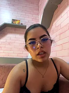 Snapshot of Isa_preasley chatting on 11/08/25, 07:28 Isa preasley online show from 11/08/25, 07:28