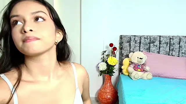  emiily pink online show from 11/10/25, 11:59