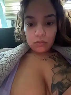 Snapshot of Brattybabexxx chatting on 11/08/25, 04:54 Brattybabexxx online show from 11/08/25, 04:54