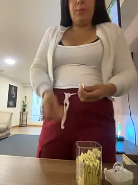 Snapshot of LorieFerrer chatting on 09/18/25, 01:14 LorieFerrer online show from 09/18/25, 01:14