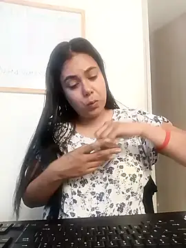 Snapshot of LorieFerrer chatting on 02/08/25, 05:18 LorieFerrer online show from 02/08/25, 05:18