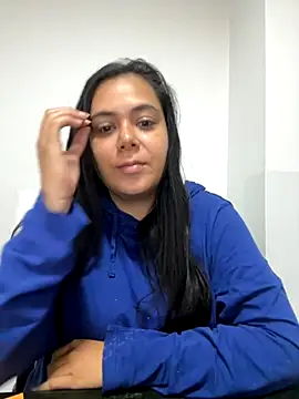 Snapshot of LorieFerrer chatting on 09/17/25, 05:37 LorieFerrer online show from 09/17/25, 05:37