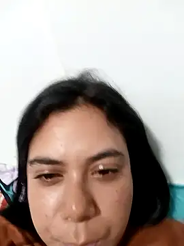 Snapshot of LorieFerrer chatting on 01/17/25, 12:20 LorieFerrer online show from 01/17/25, 12:20