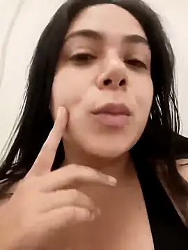 Snapshot of LorieFerrer chatting on 03/04/25, 12:50 LorieFerrer online show from 03/04/25, 12:50