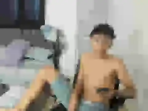 Snapshot of raccon_master chatting on 11/10/25, 06:13 raccon master online show from 11/10/25, 06:13