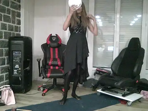 samia42 online show from 03/24/26, 09:15