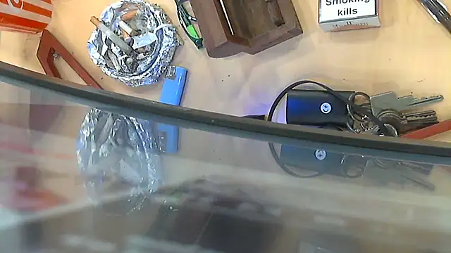 Snapshot of samia42 chatting on 11/15/25, 01:42 samia42 online show from 11/15/25, 01:42